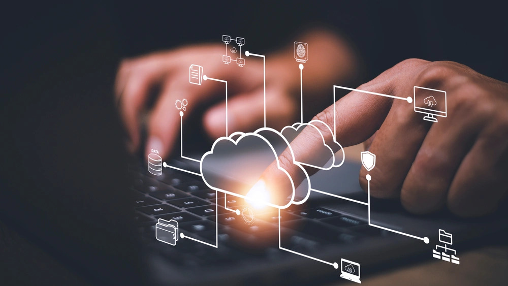 超越巔峰 Cloud+示意圖